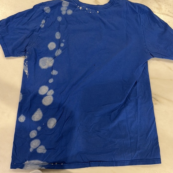 One of a kind NIKE Kentucky basketball tshirt. Size large. - Picture 4 of 6